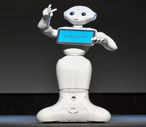 杭州機器人小鎮(zhèn) 迎來“阿爾法狗”家族新成員，開啟科技娛樂新篇章