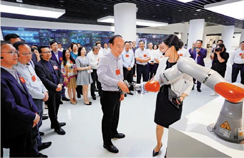 美的集團(tuán)戰(zhàn)略升級 進(jìn)軍智能機(jī)器人及自動化設(shè)備新藍(lán)海